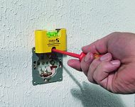Zestaw dla elektryka szczypce tnące półokrągłe izolowane chwytające KNIPEX 26 16 200+ wkrętak izolowany PH2 WERA+ poziomica kieszonkowa 