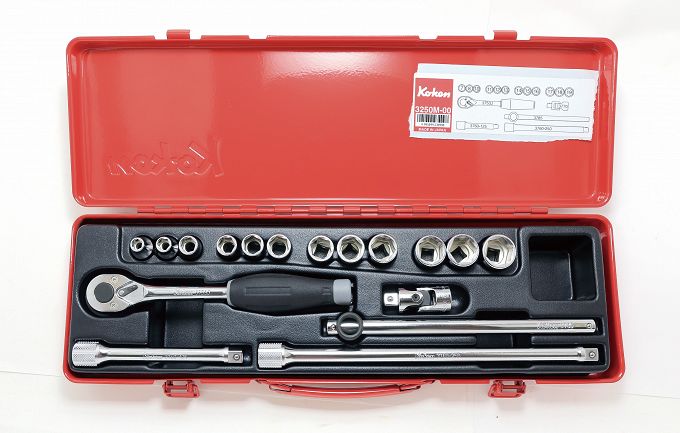 Zestaw kluczy nasadowych w kasecie 17 części KOKEN
