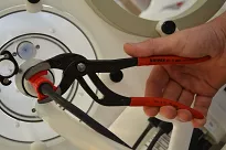 Szczypce do syfonów sanitarnych i złączy do 75mm KNIPEX 81 11 250 - 2