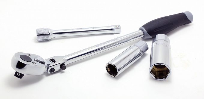 Zestaw kluczy nasadowych 4 części KOKEN