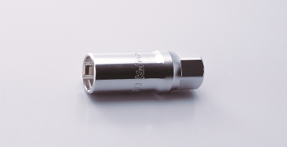 Nasadka do świec zapłonowych z klipsem 16x65mm KOKEN