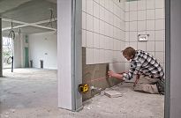 Samoniwelujacy laser krzyzowy i pionujący LAX300 +Teleskopowa podpora lasera  Stabila nr kat 18482 - 12