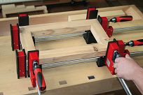 Zestaw do montażu ram KP do wszystkich  ścisków stolarskich z szyną  29 x 9 BESSEY KP - 3